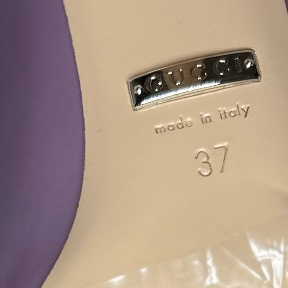 Authentic Gucci Pump - Picture 7 of 8